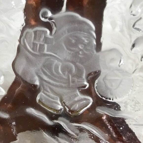 Vintage Santa Walking through the Woods Christmas Tree Shaped Glass Dish - Picture 2 of 8